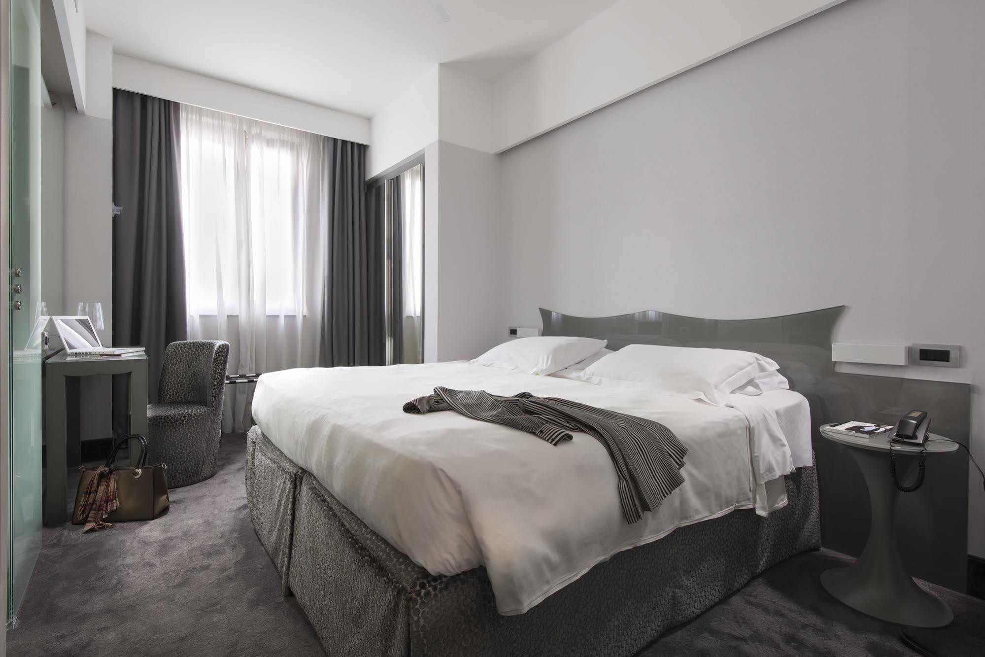 Hotel Berna Milano Esterno foto